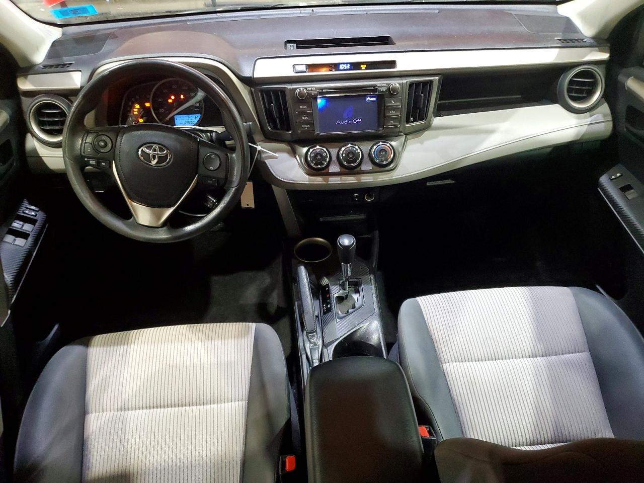 2013 TOYOTA RAV4 LE photo 8