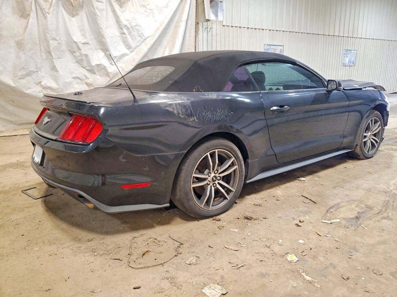 2016 FORD MUSTANG photo 3