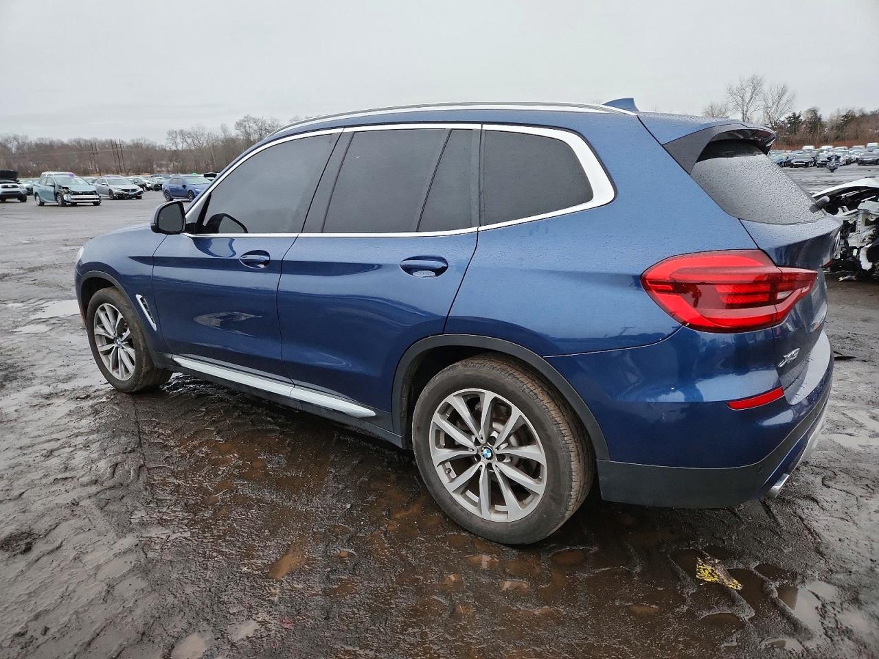 2019 BMW X3 XDRIVE30I photo 3