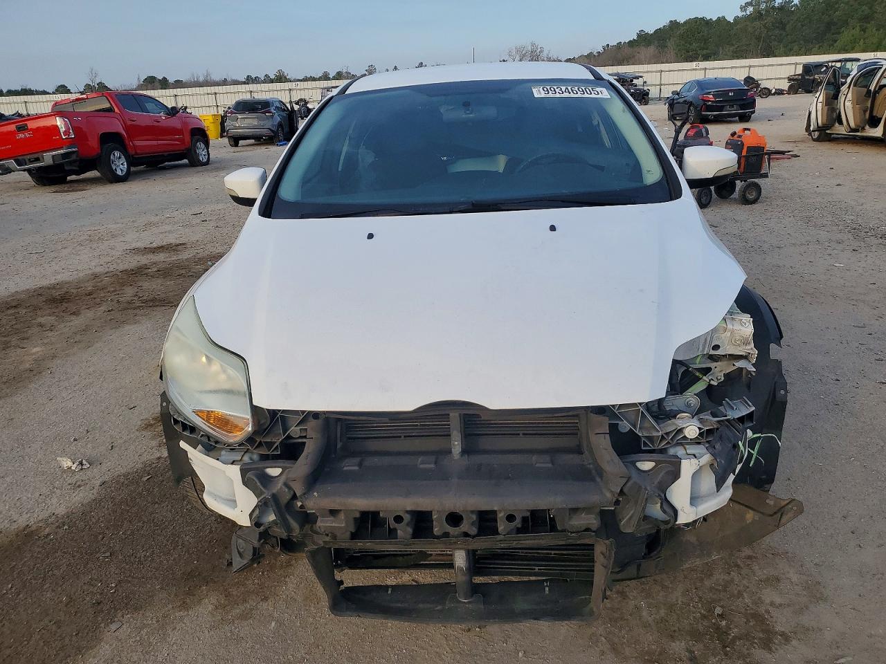 2014 FORD FOCUS SE photo 9