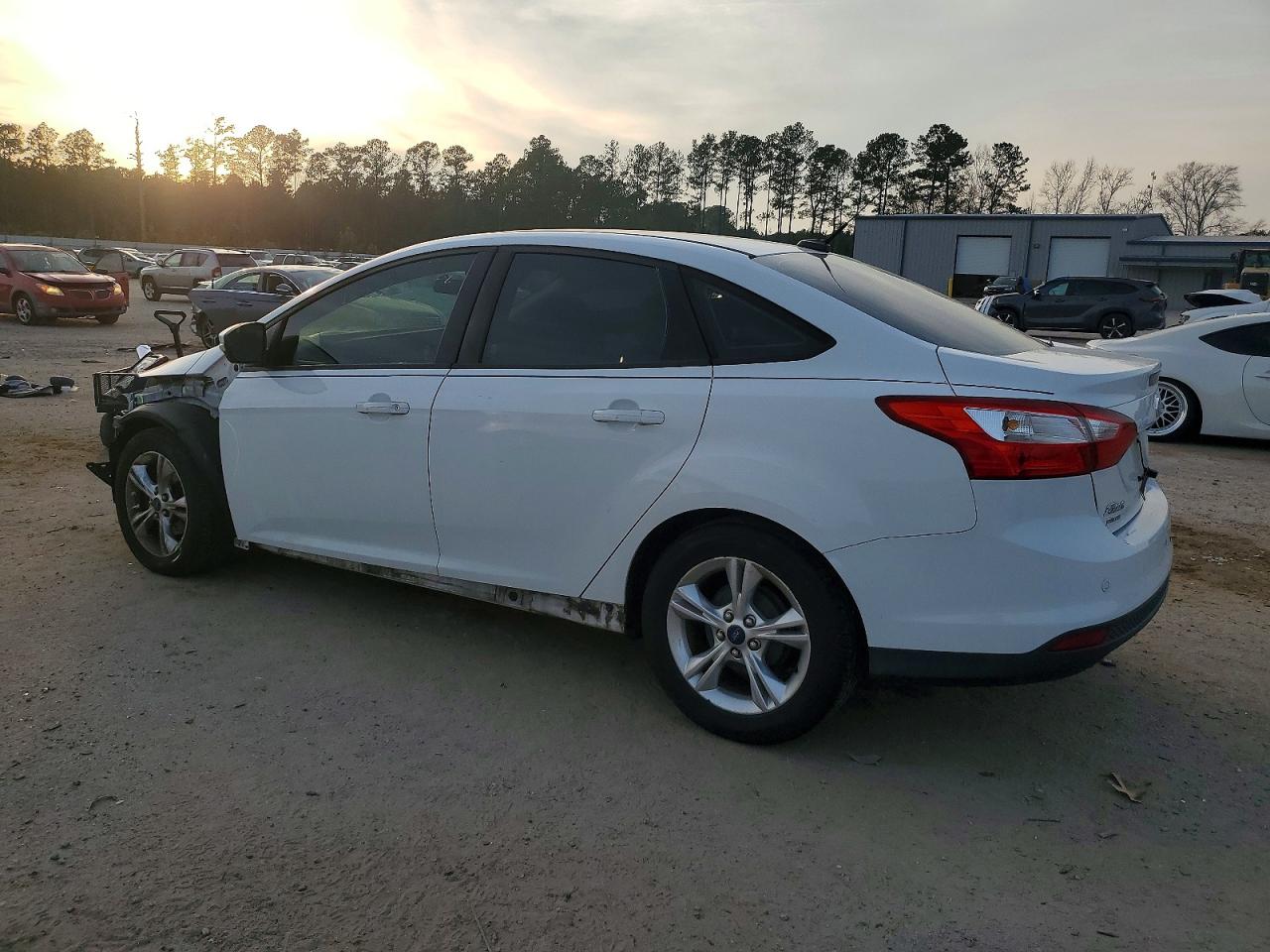 2014 FORD FOCUS SE photo 3