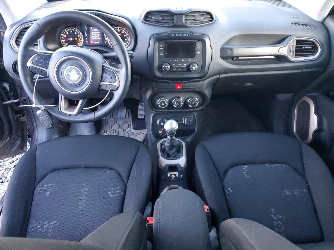 2017 JEEP RENEGADE SPORT photo 15
