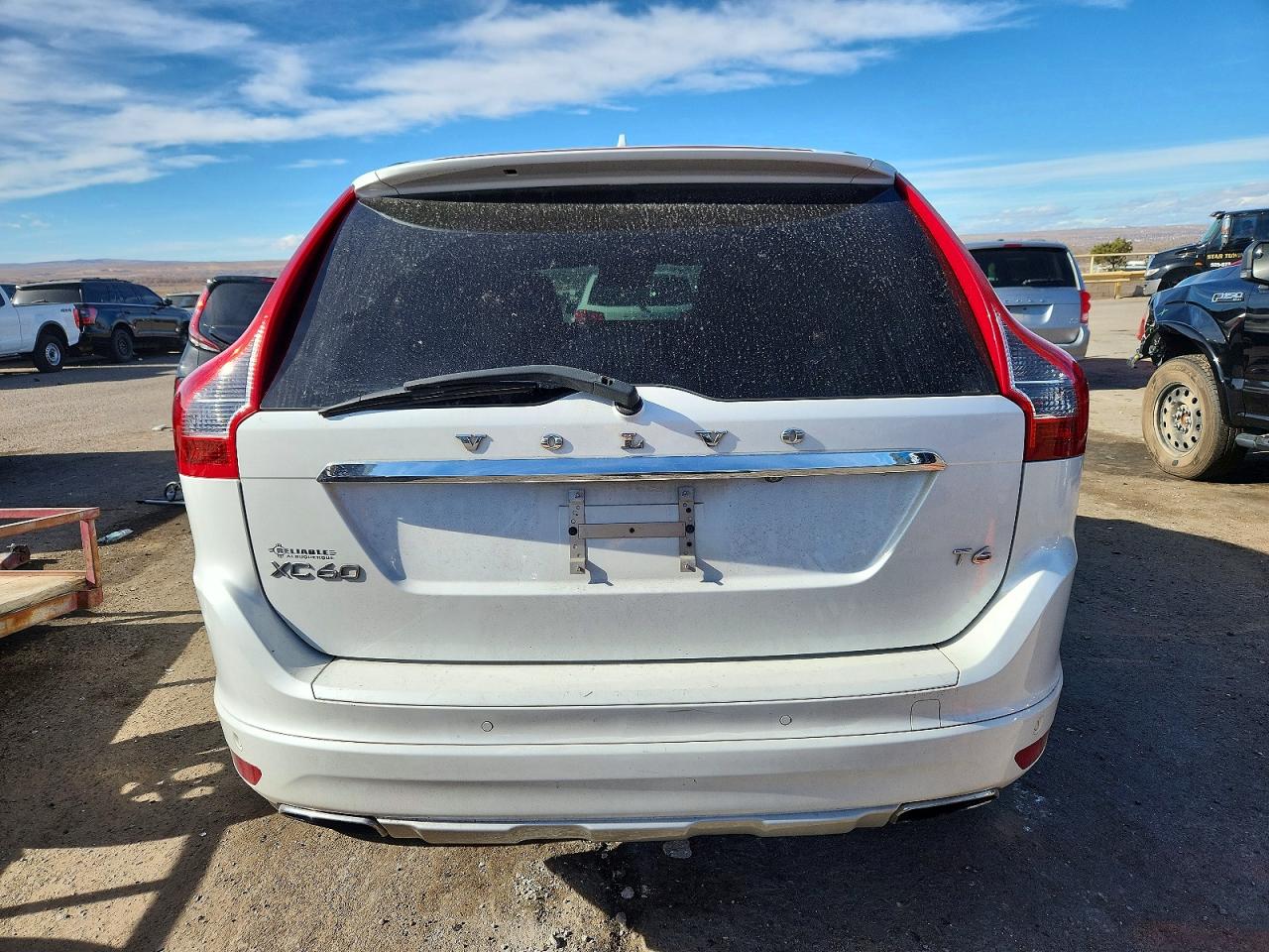 2015 VOLVO XC60 T6 PLATINUM photo 6