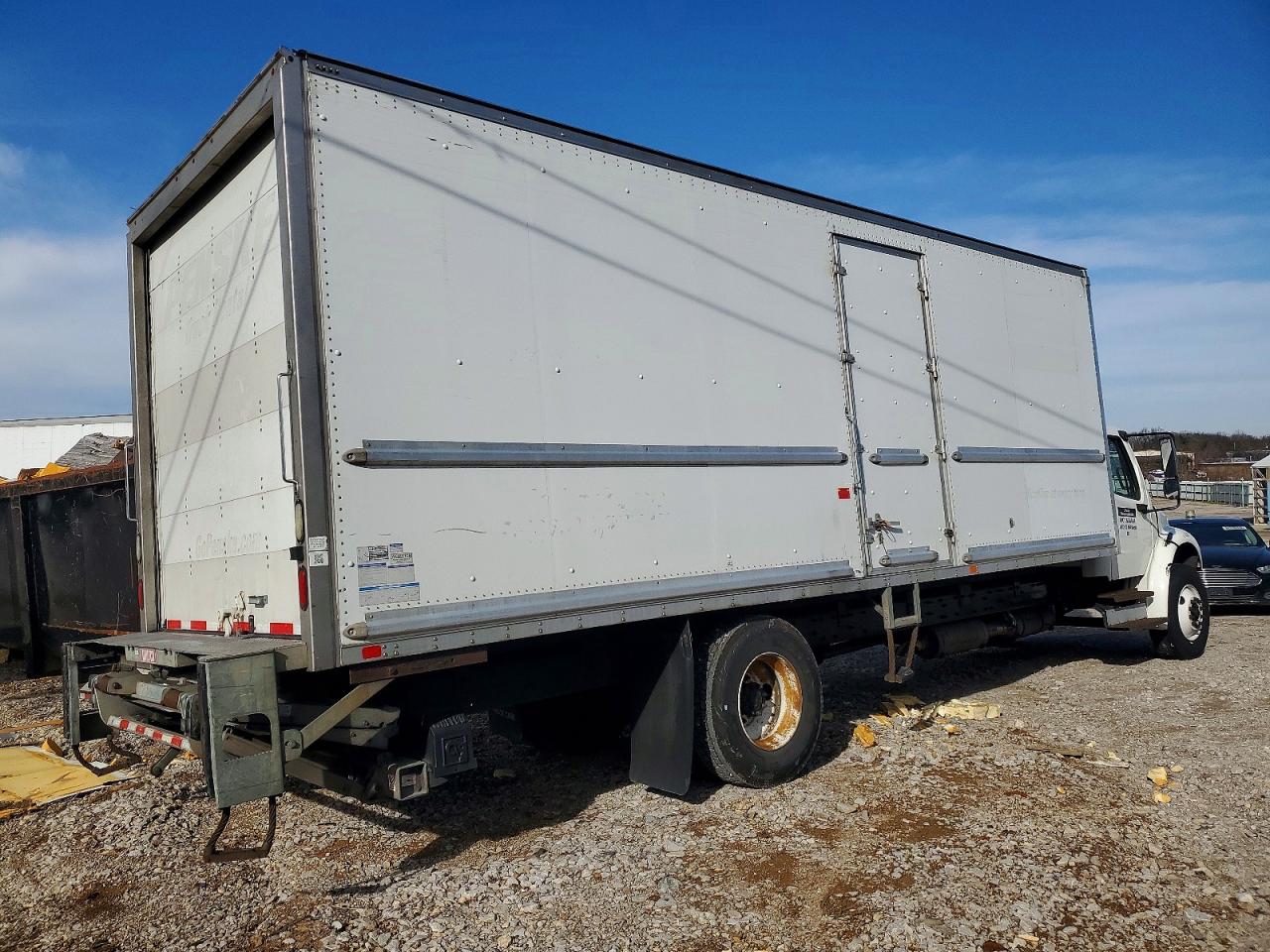 2017 FREIGHTLINER BUSINESS CLASS M2 BOX TRUCK photo 3