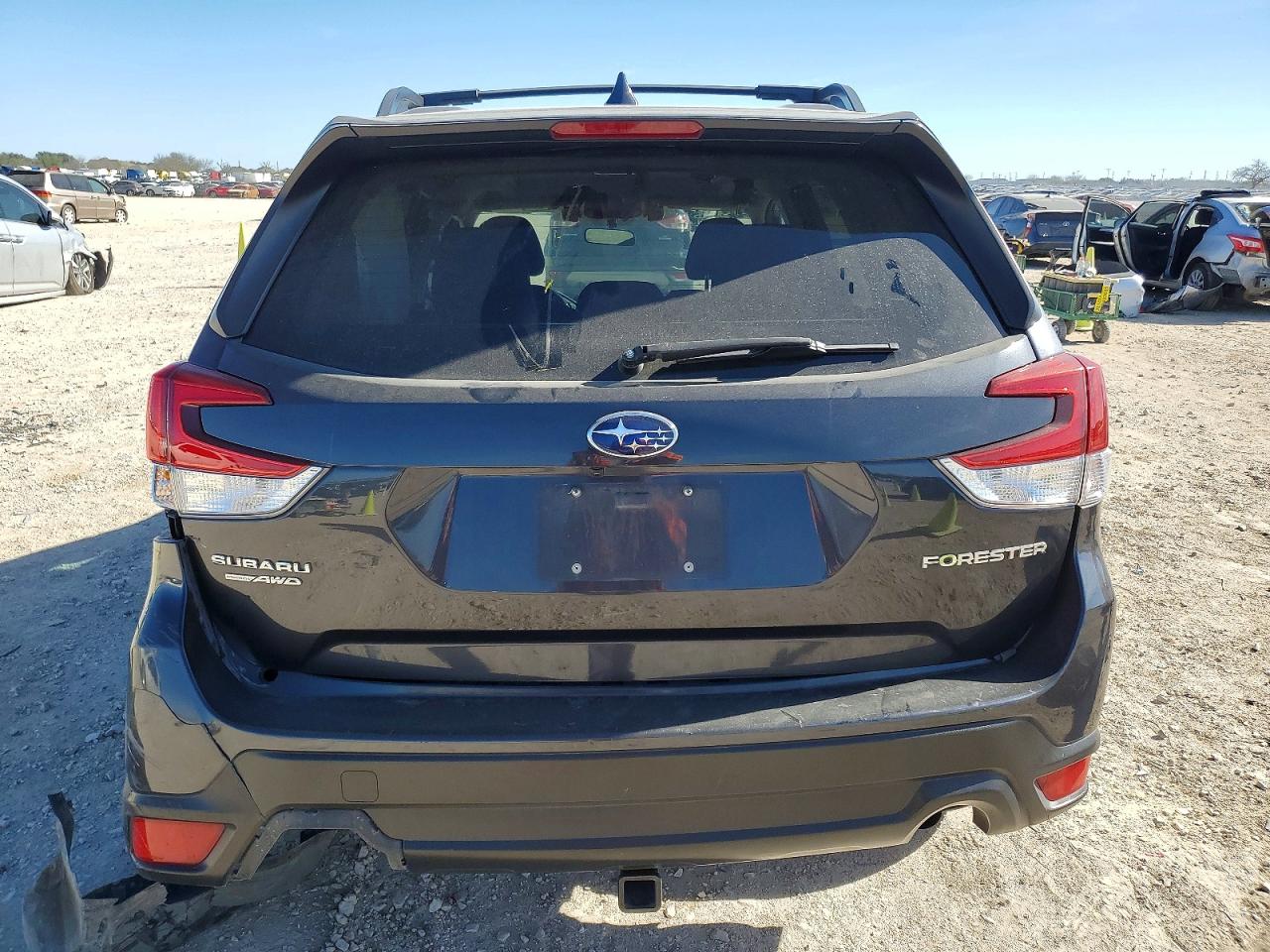 2019 SUBARU FORESTER PREMIUM photo 6