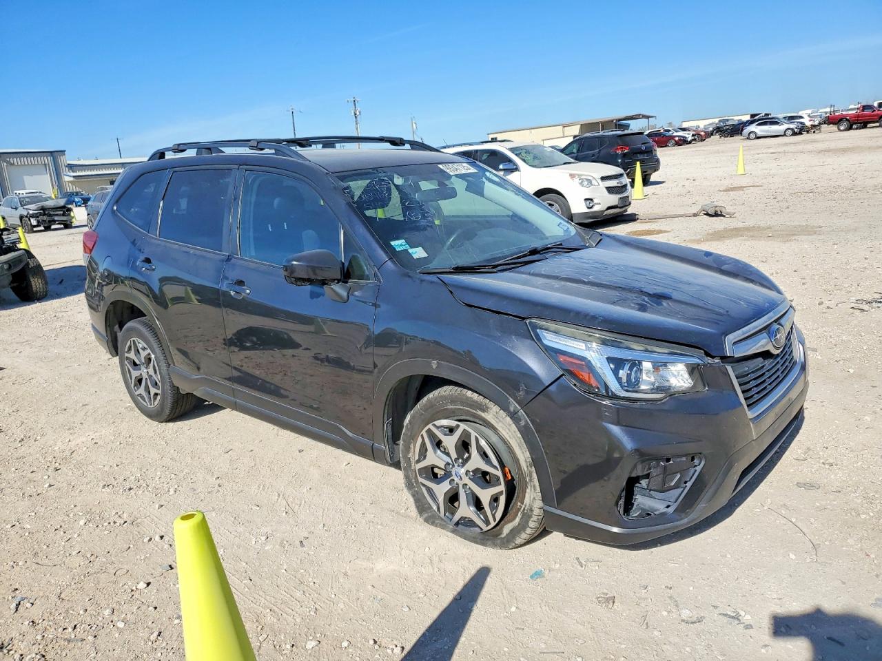 2019 SUBARU FORESTER PREMIUM photo 4