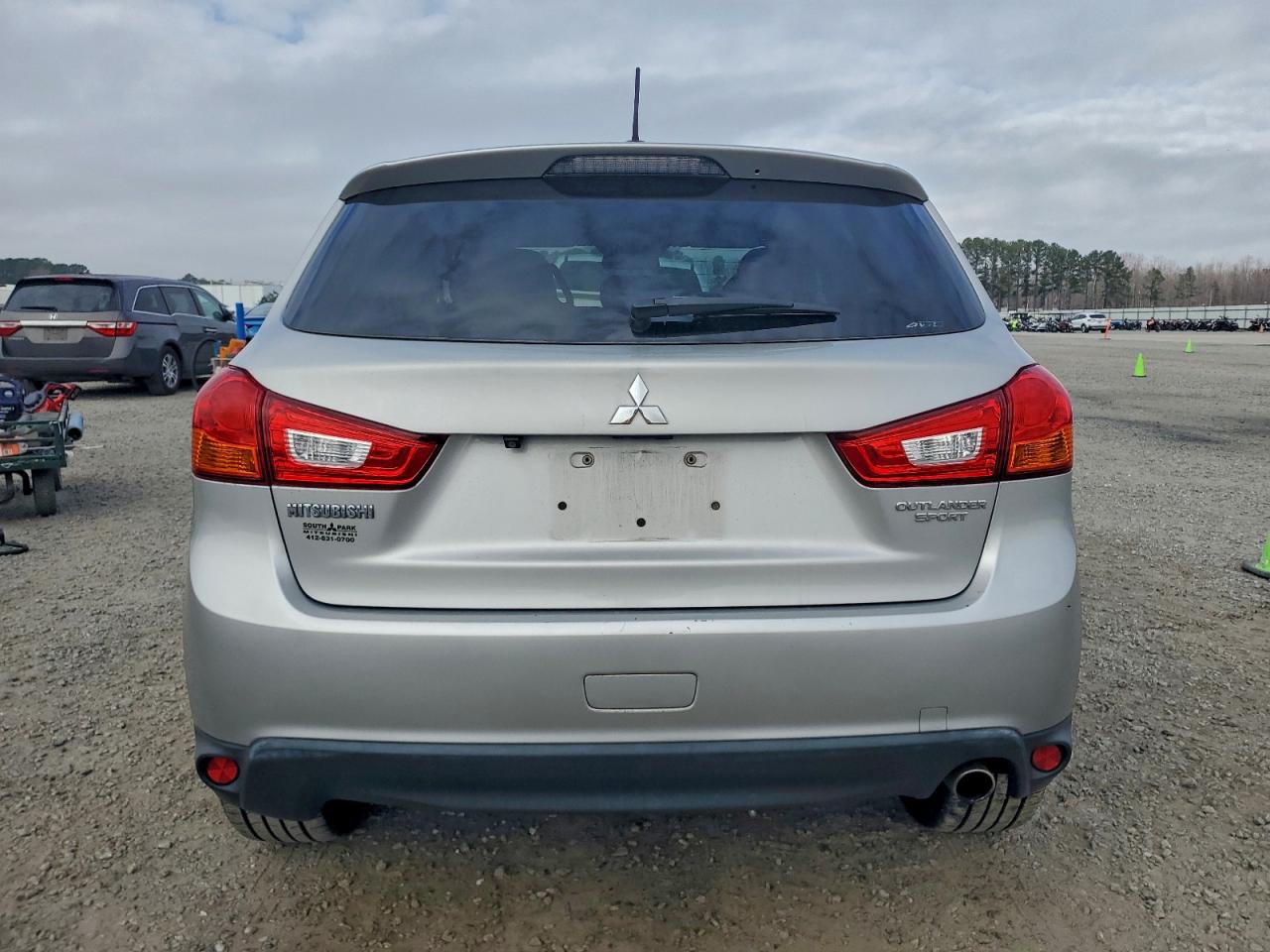 2015 MITSUBISHI OUTLANDER SPORT SE photo 6
