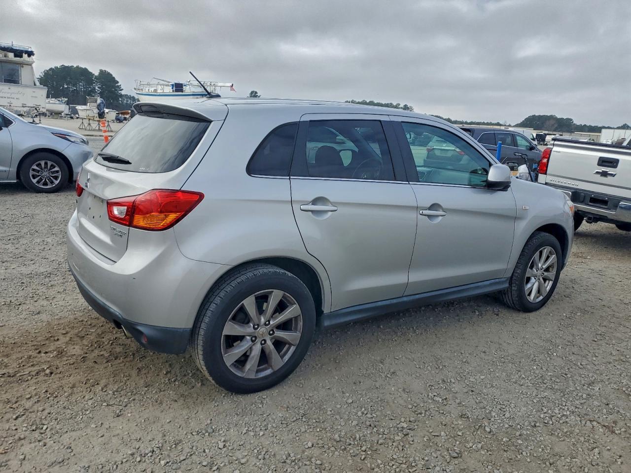 2015 MITSUBISHI OUTLANDER SPORT SE photo 3
