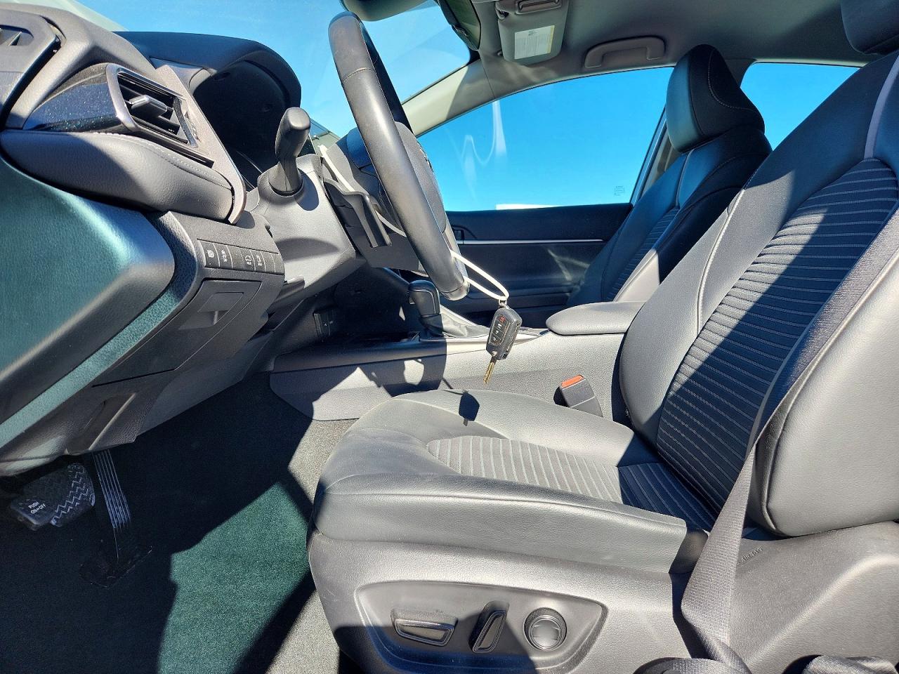 2022 TOYOTA CAMRY SE photo 7