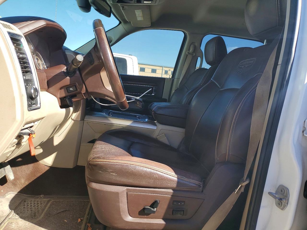 2016 RAM 1500 LONGHORN photo 19