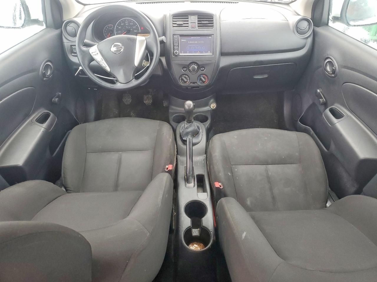 2019 NISSAN VERSA S photo 8