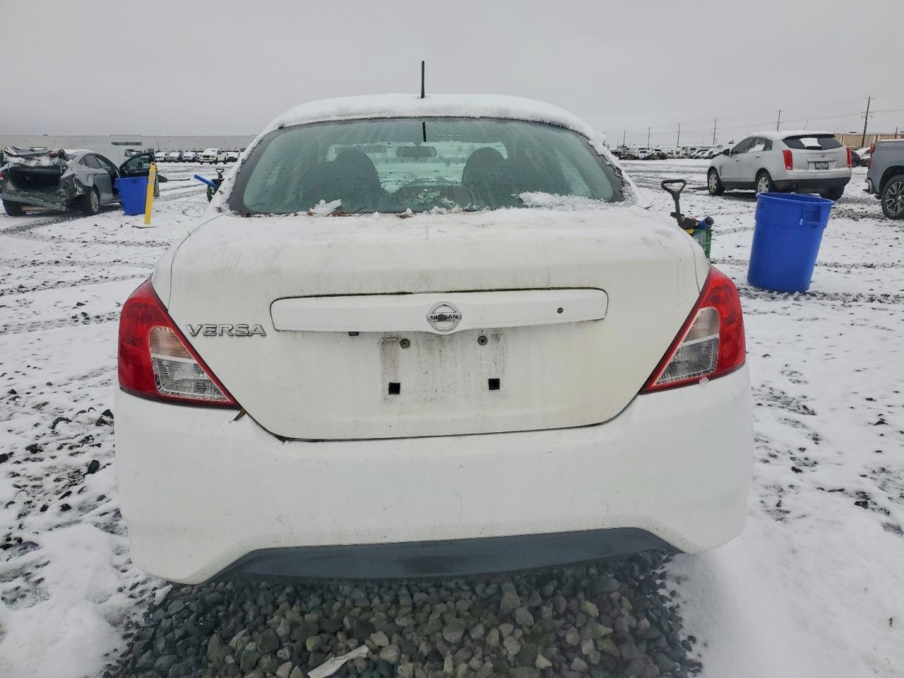 2019 NISSAN VERSA S photo 6