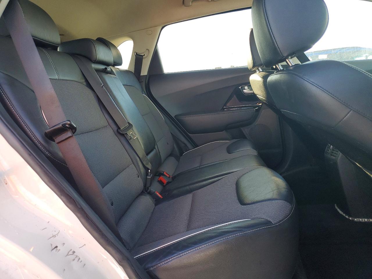 2019 KIA NIRO EX photo 10