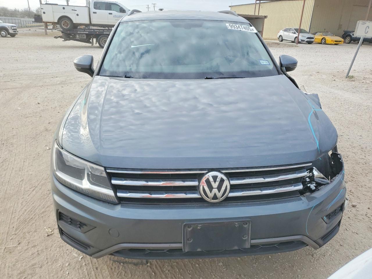 2021 VOLKSWAGEN TIGUAN SE photo 5