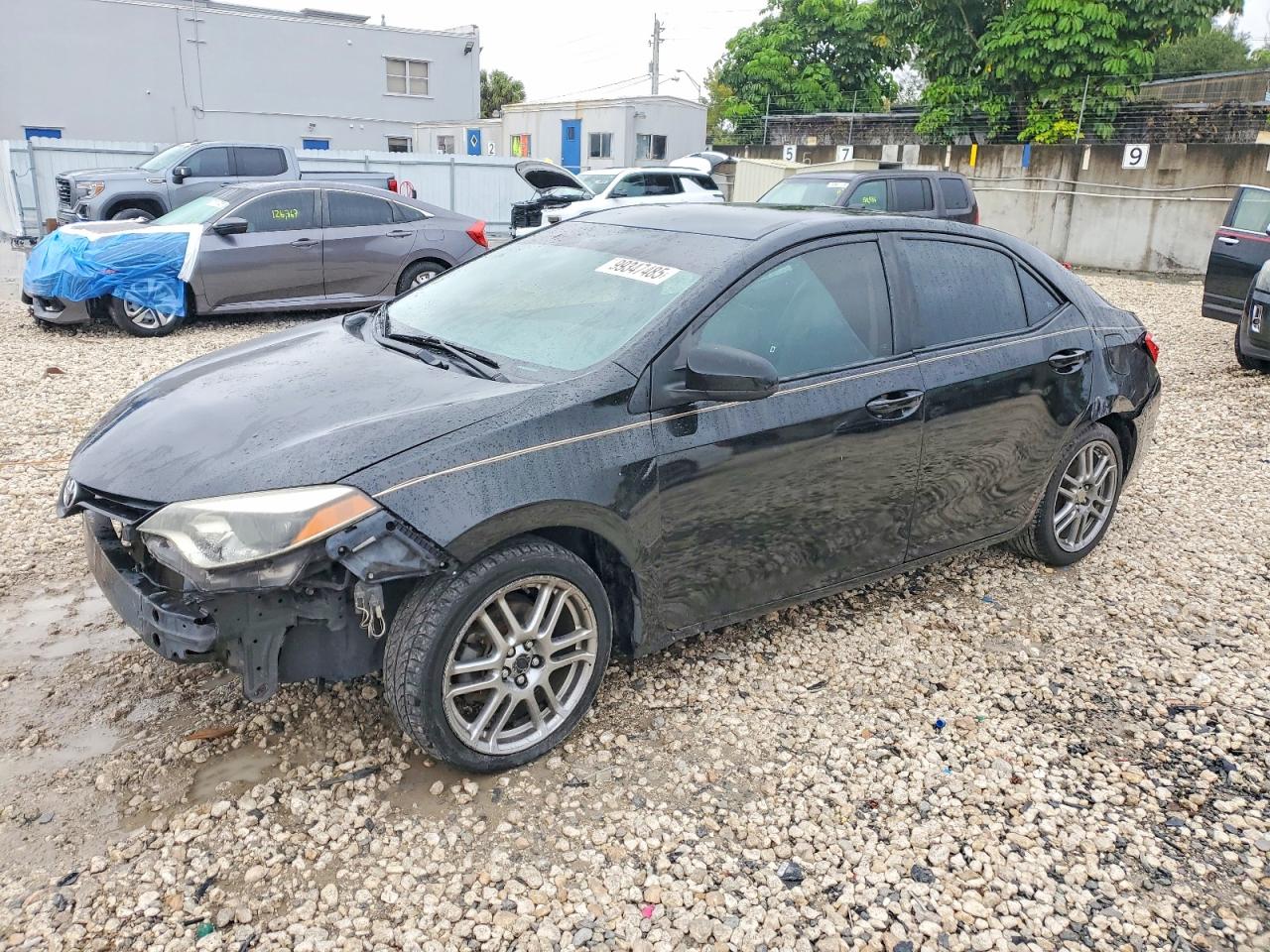 2015 TOYOTA COROLLA