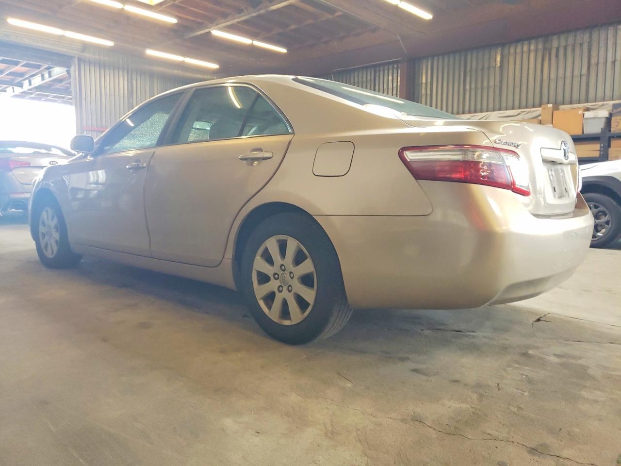 2009 TOYOTA CAMRY HYBRID photo 2