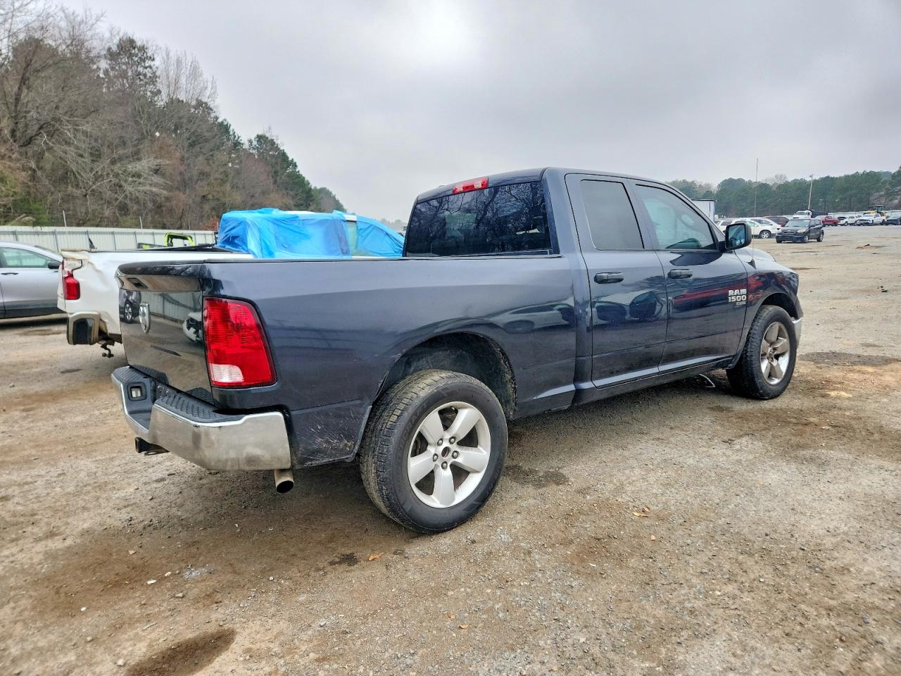 2019 RAM 1500 CLASSIC TRADESMAN photo 3