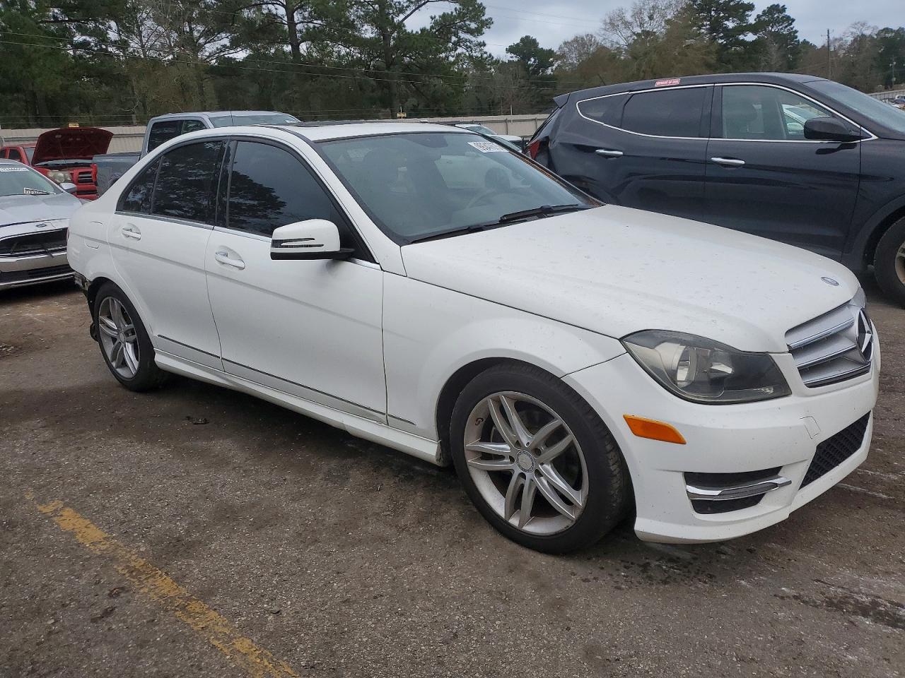 2013 MERCEDES-BENZ C 250 photo 4