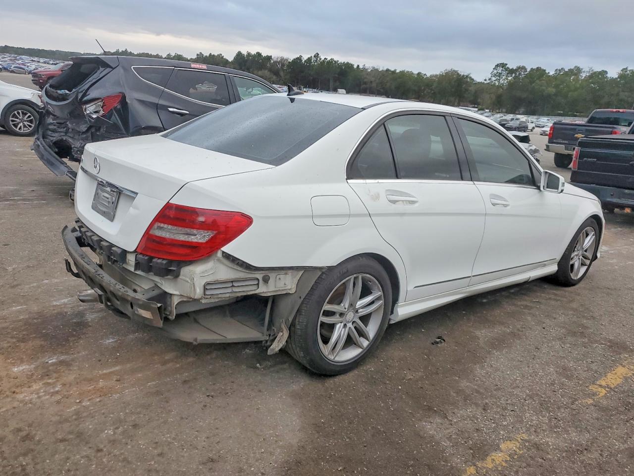 2013 MERCEDES-BENZ C 250 photo 3
