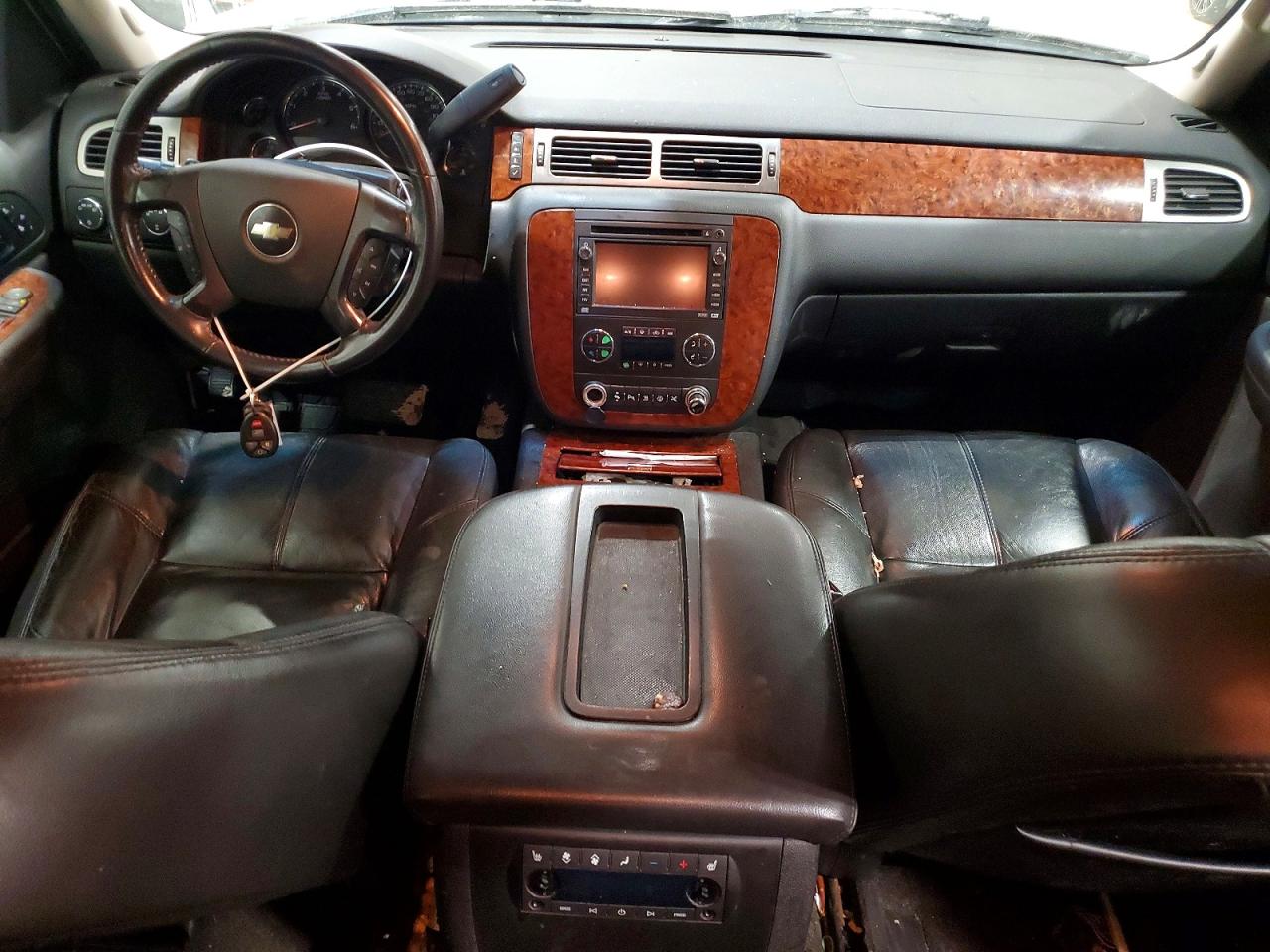 2007 CHEVROLET SUBURBAN K1500 photo 8
