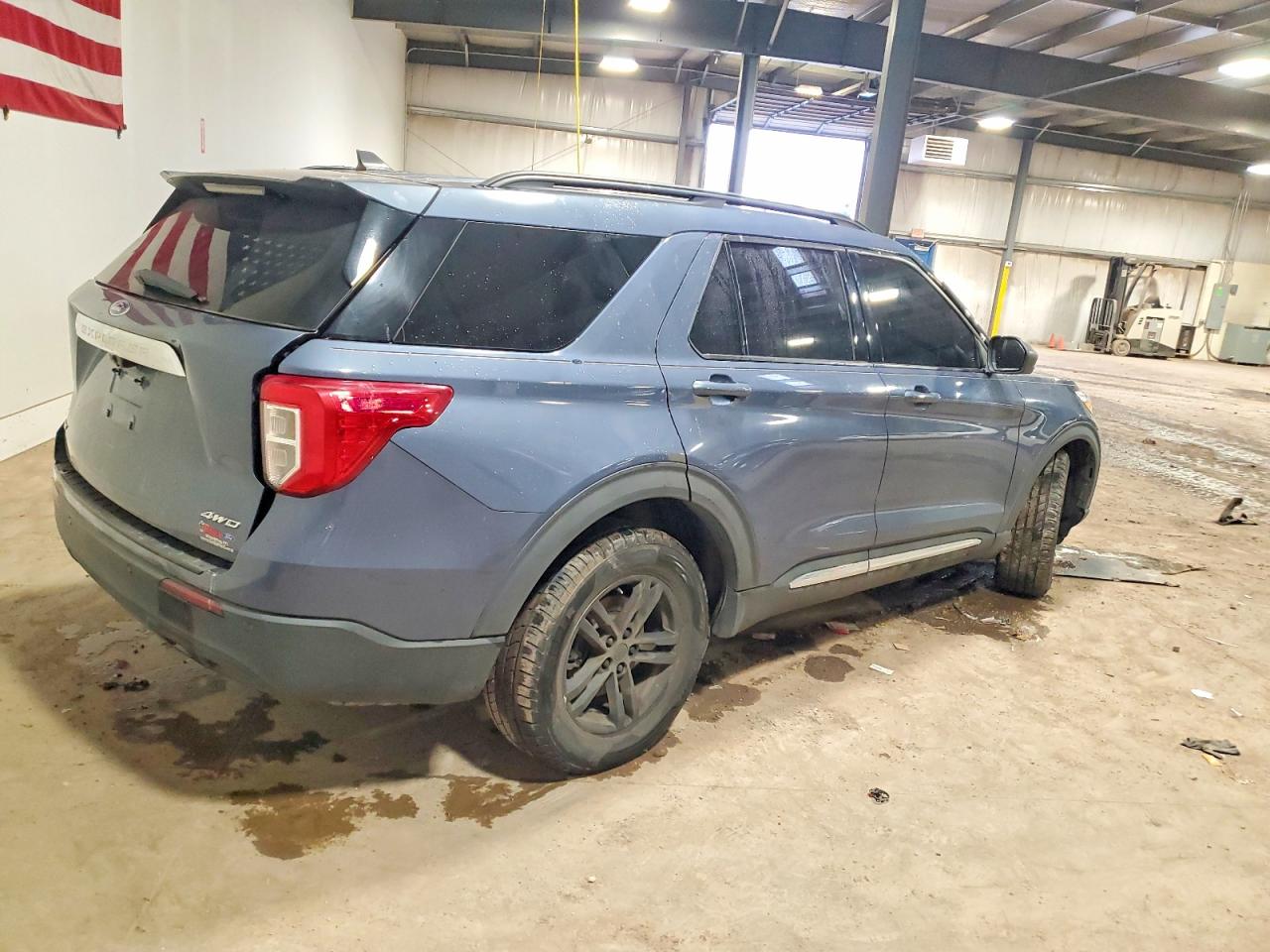 2021 FORD EXPLORER XLT photo 5