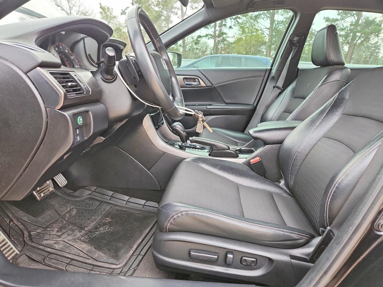 2016 HONDA ACCORD SPORT photo 7