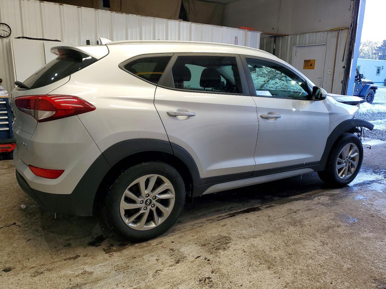 2018 HYUNDAI TUCSON SEL photo 3