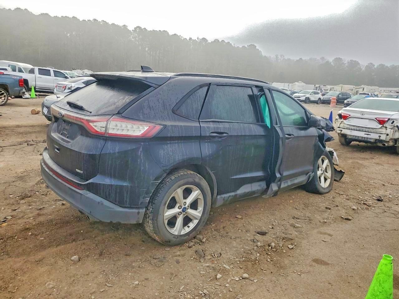 2017 FORD EDGE SE photo 3