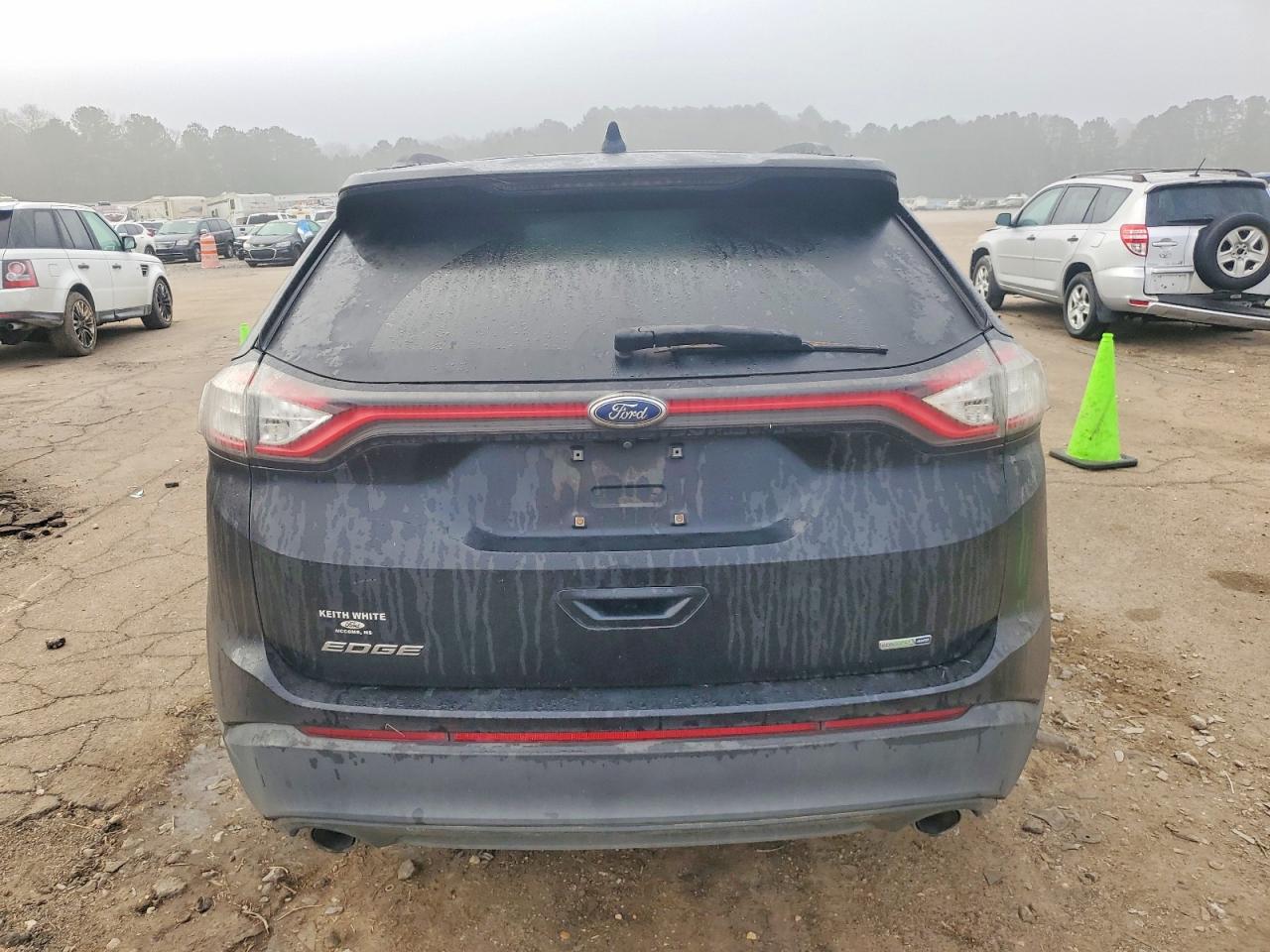 2017 FORD EDGE SE photo 6