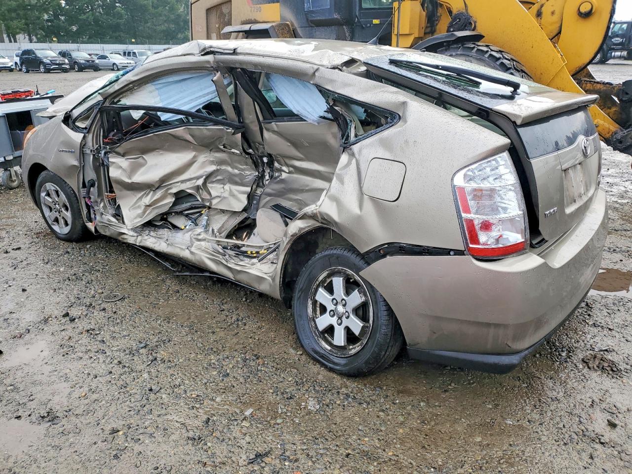 2009 TOYOTA PRIUS BASE photo 2