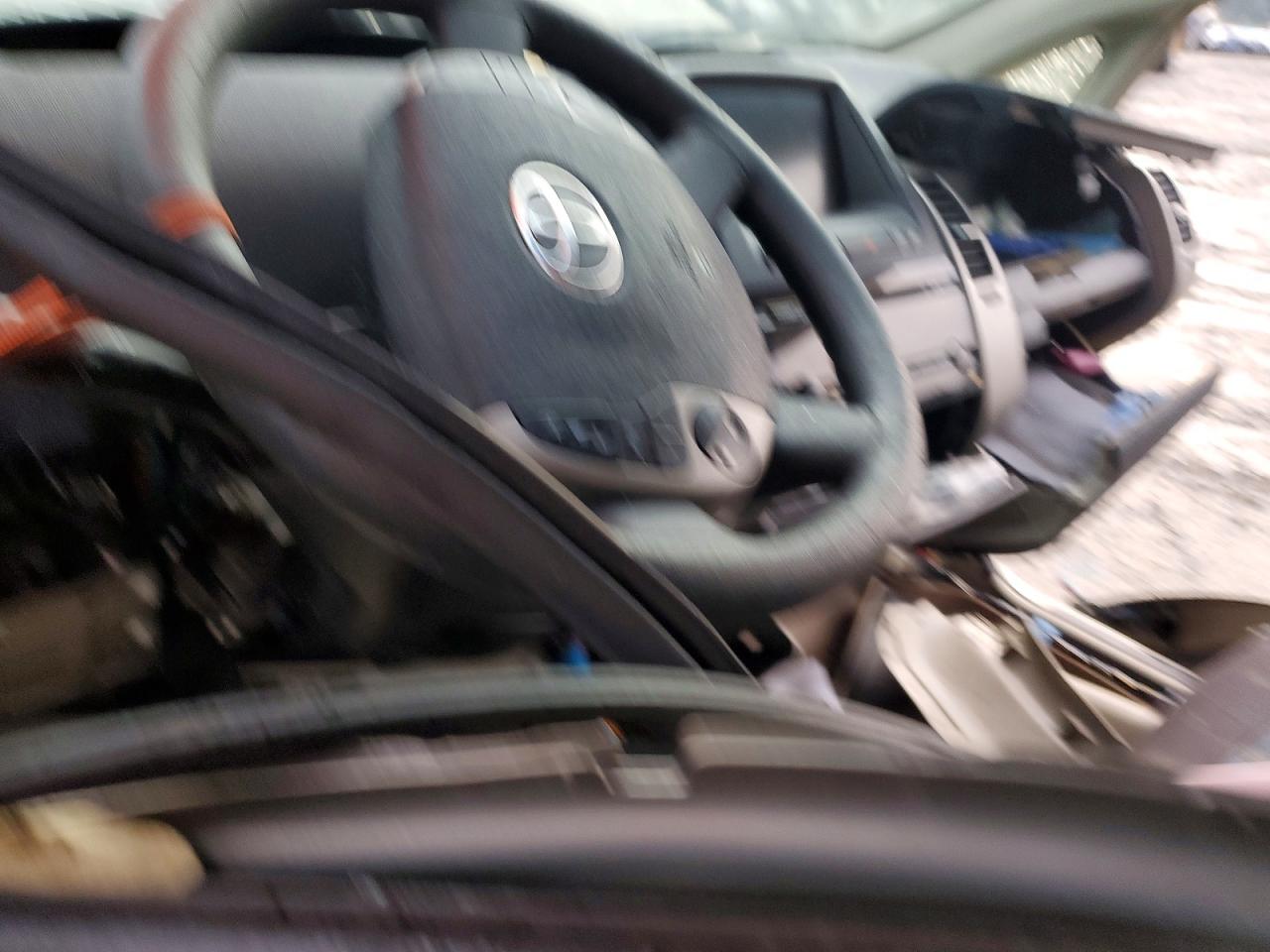 2009 TOYOTA PRIUS BASE photo 9