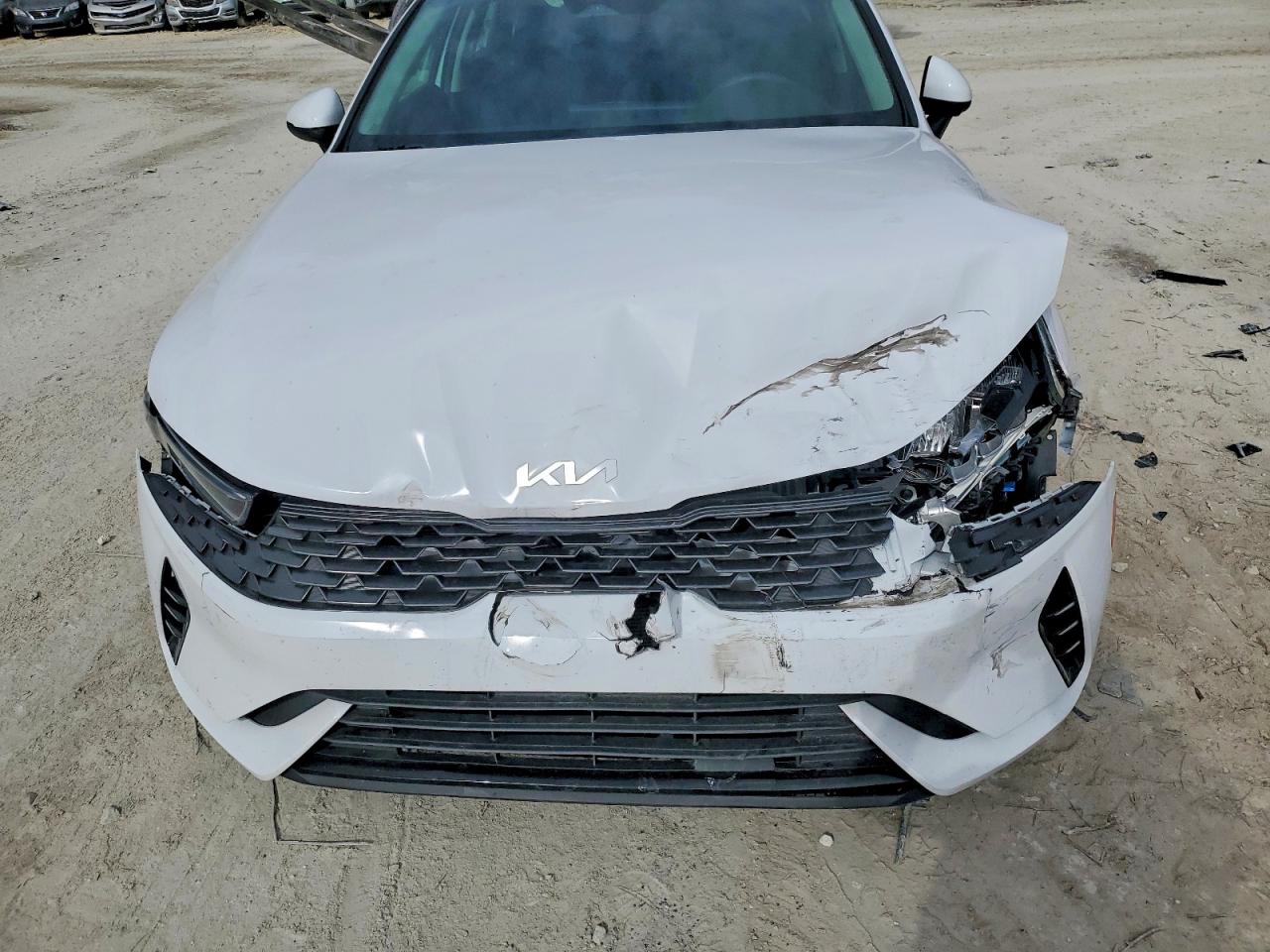 2023 KIA K5 LXS photo 11