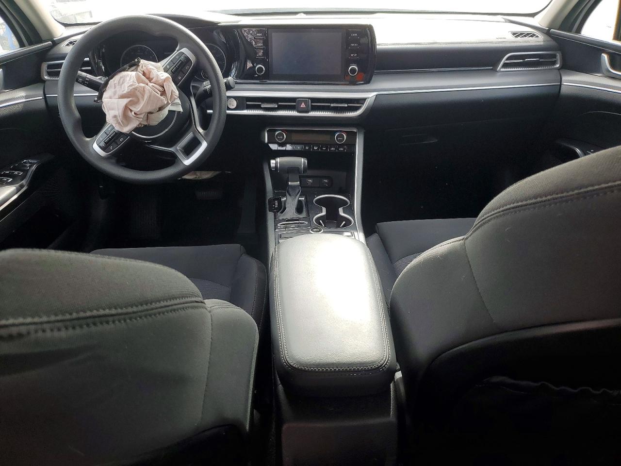 2023 KIA K5 LXS photo 8