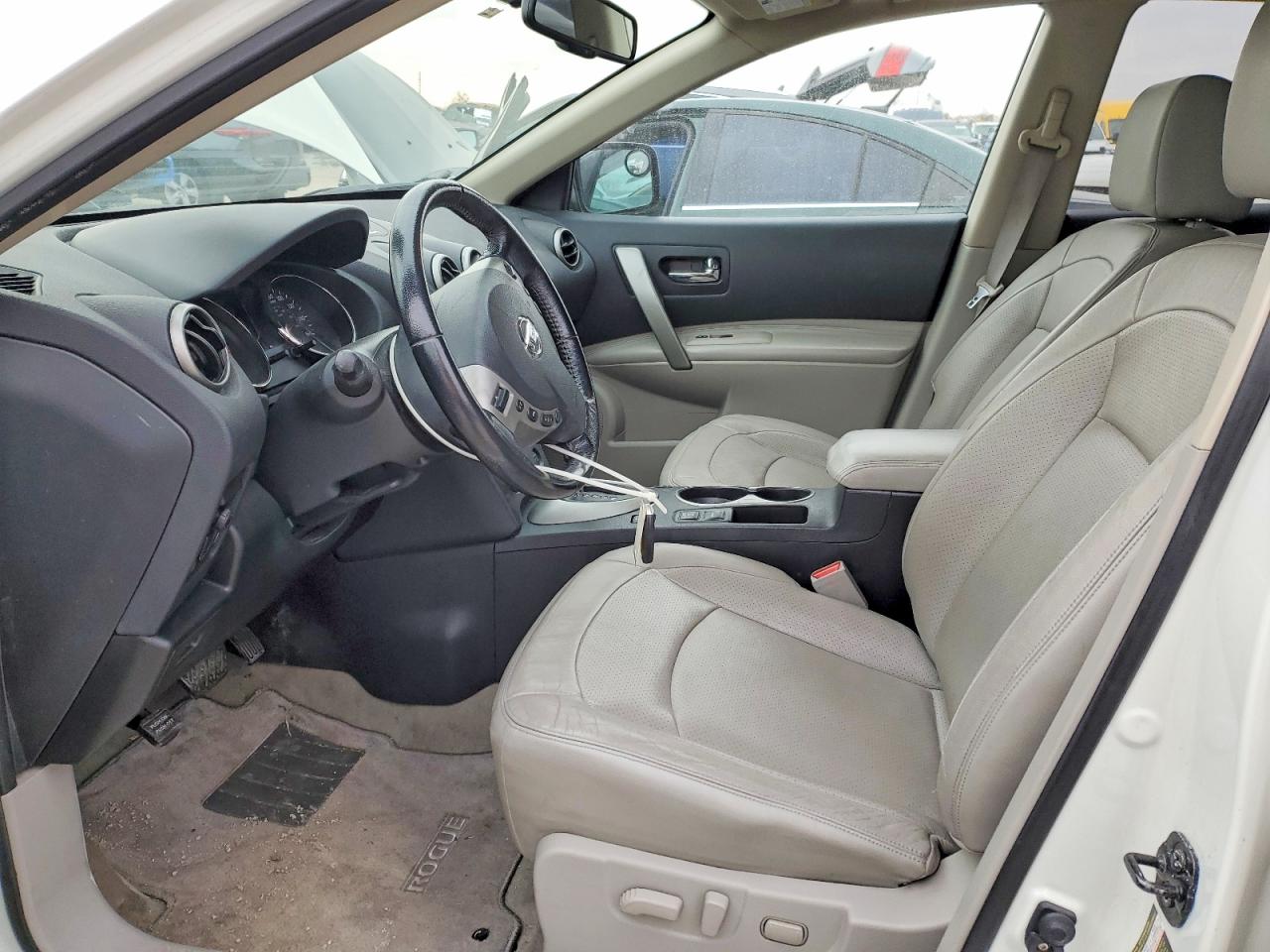 2013 NISSAN ROGUE S photo 7