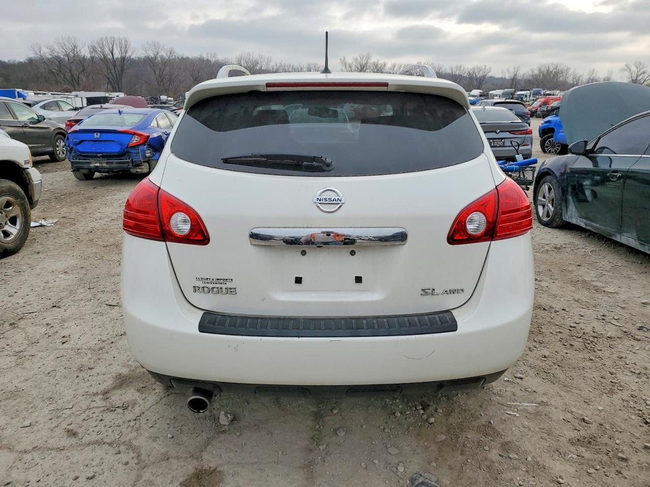 2013 NISSAN ROGUE S photo 6