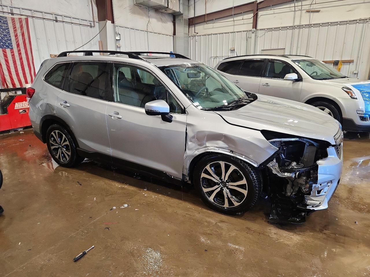 2019 SUBARU FORESTER LIMITED photo 4