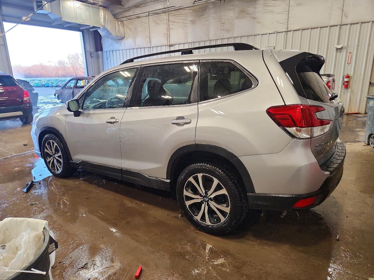 2019 SUBARU FORESTER LIMITED photo 2