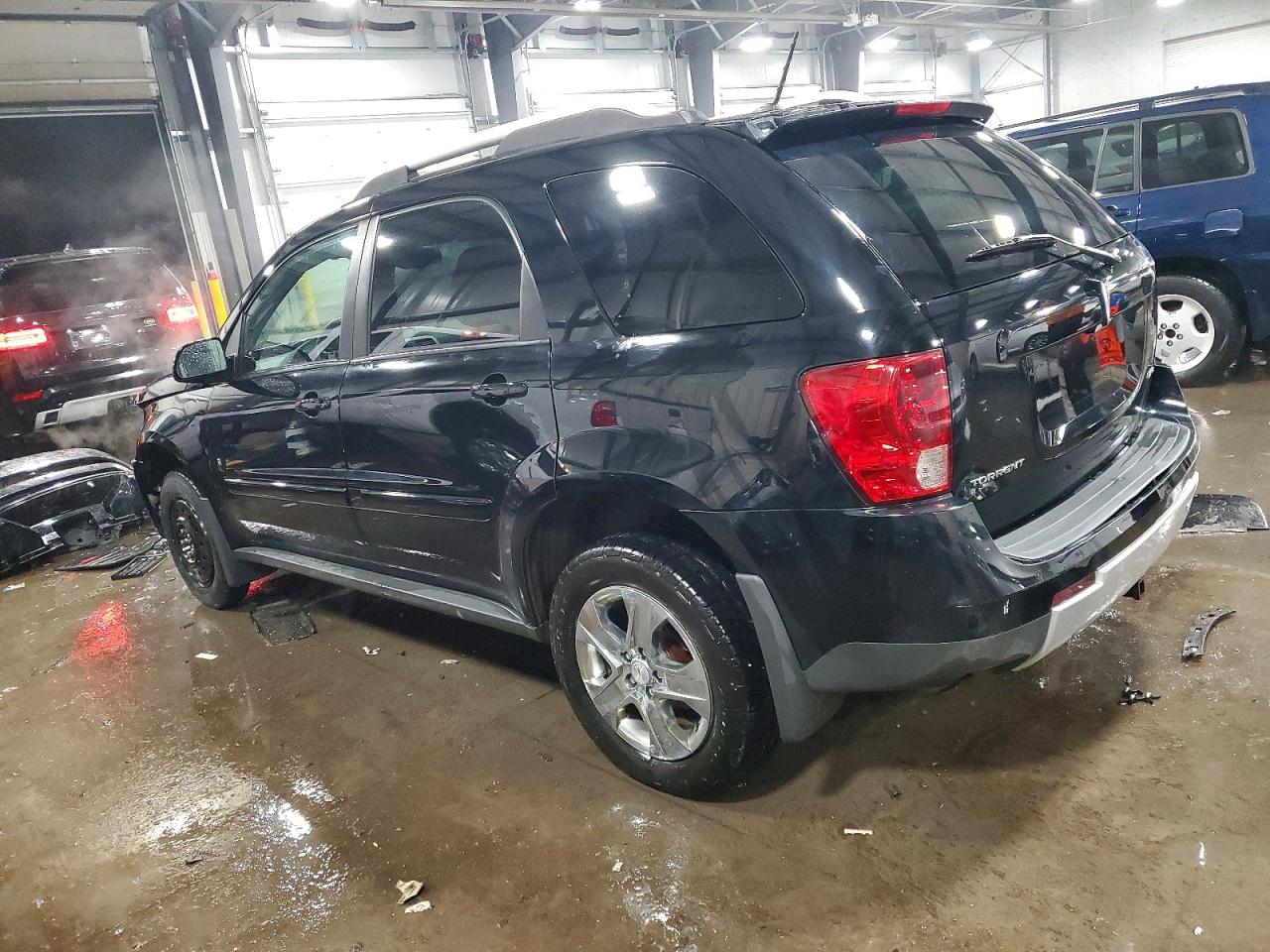 2007 PONTIAC TORRENT photo 2