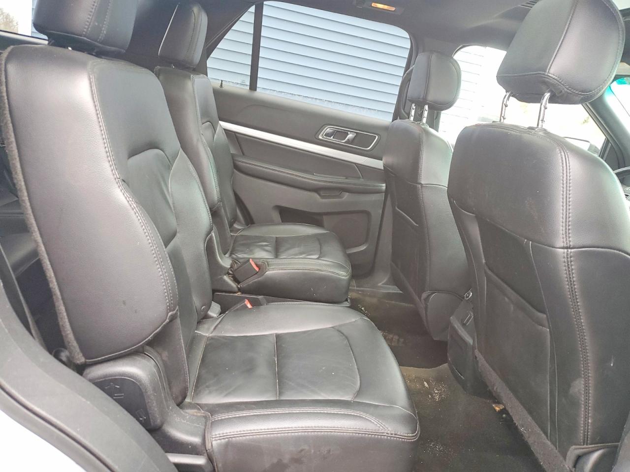 2016 FORD EXPLORER XLT photo 11