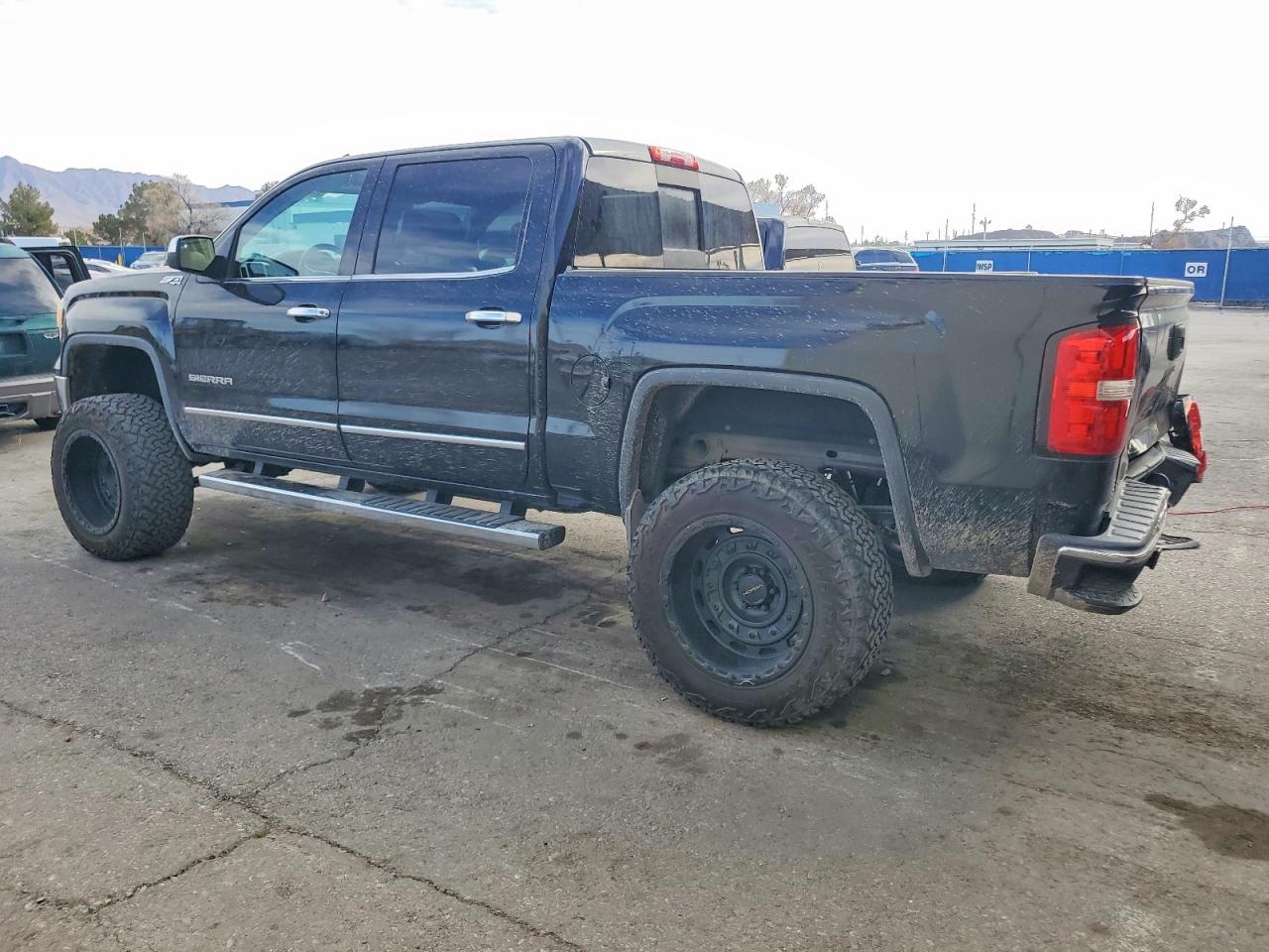 2014 GMC SIERRA K1500 SLT photo 2