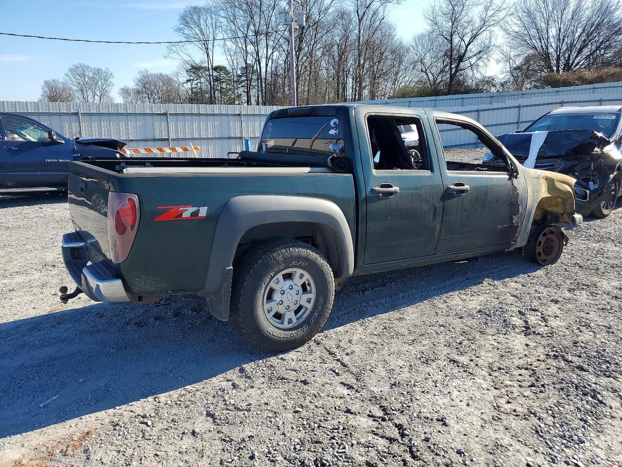 2005 CHEVROLET COLORADO photo 3