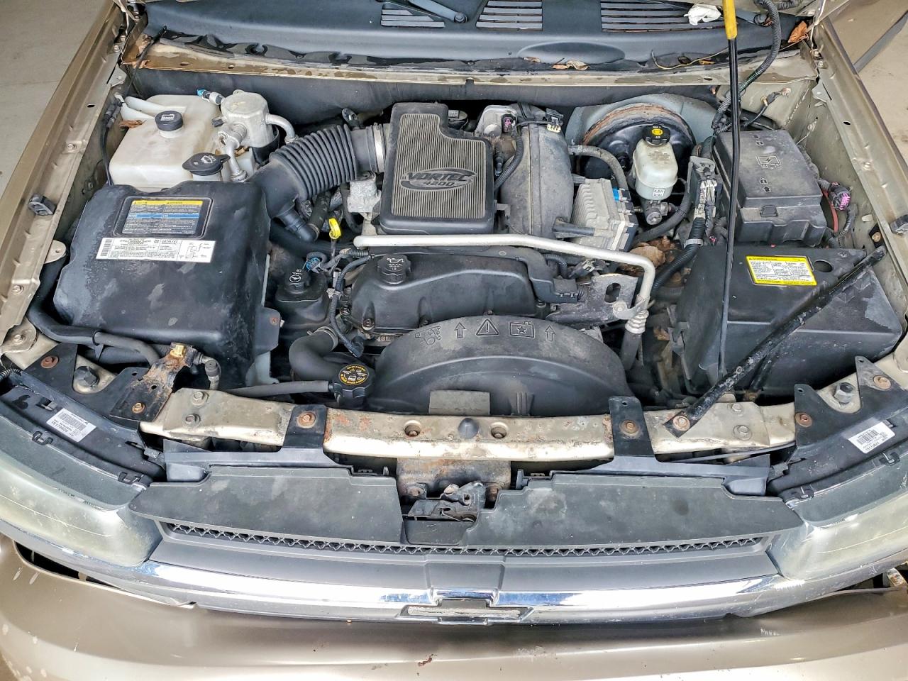 2004 CHEVROLET TRAILBLAZER LS photo 11