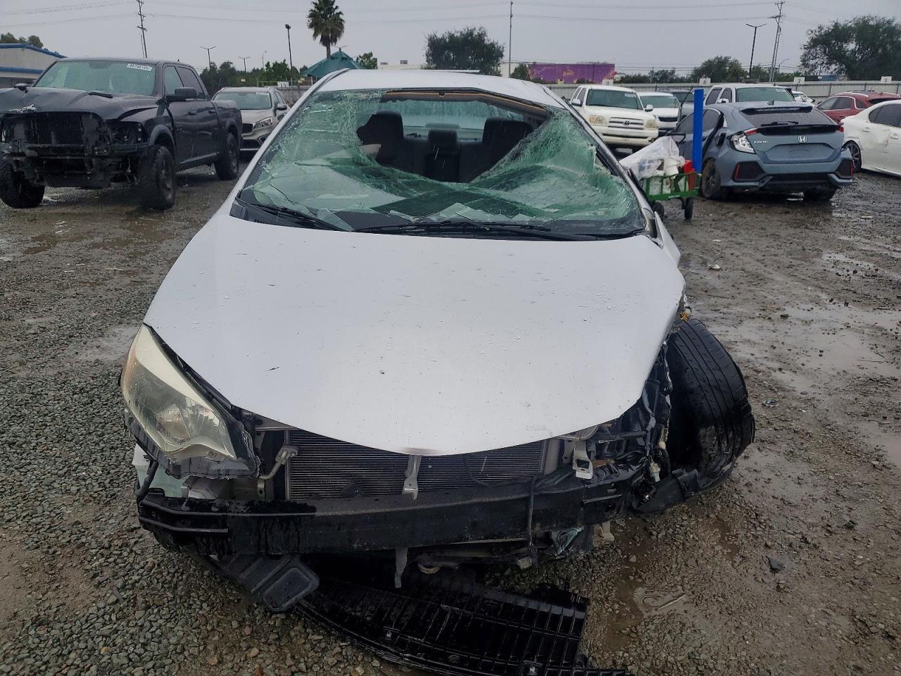 2016 TOYOTA COROLLA L photo 11