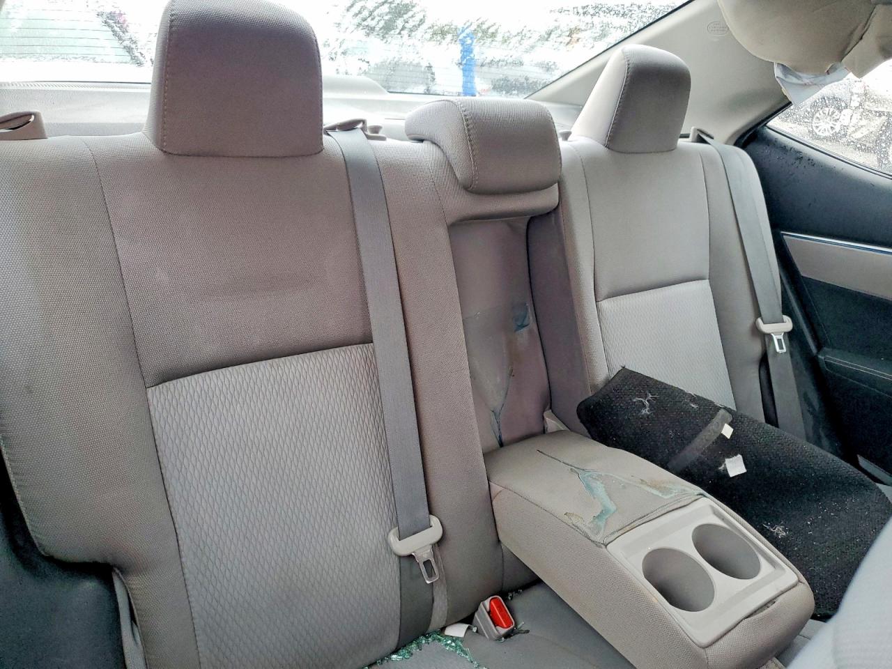 2016 TOYOTA COROLLA L photo 10