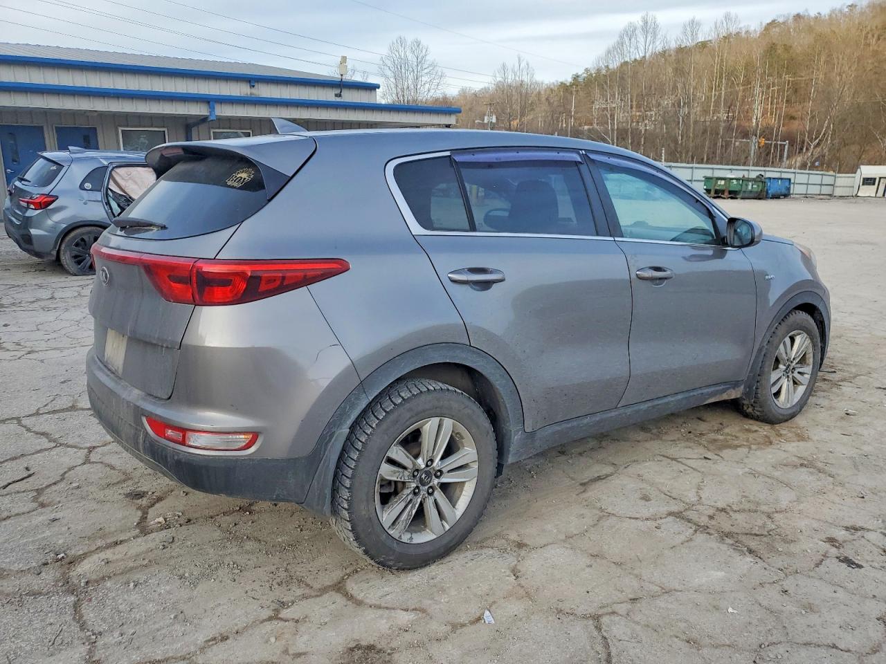 2017 KIA SPORTAGE LX photo 5