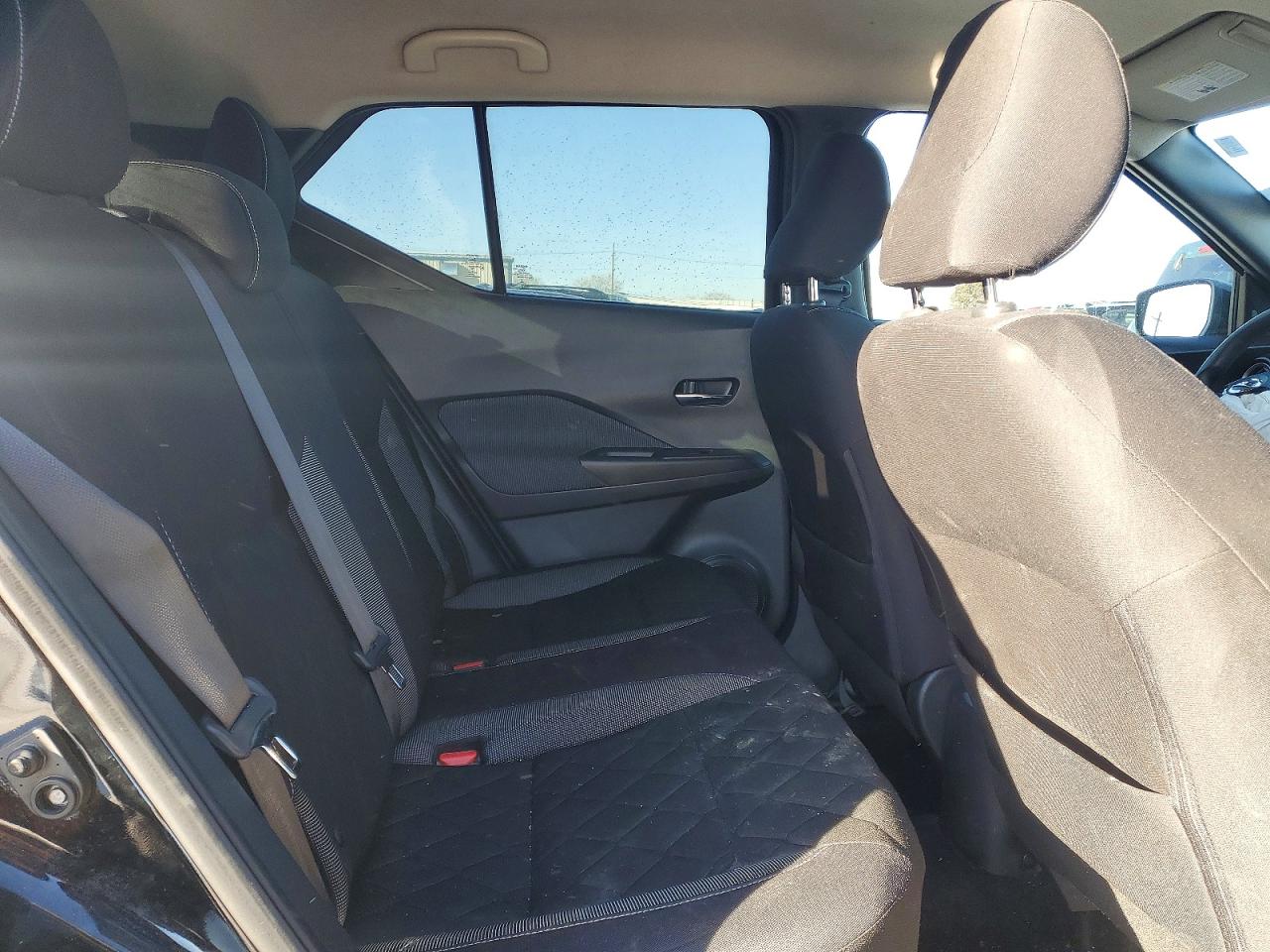 2018 NISSAN KICKS S photo 10