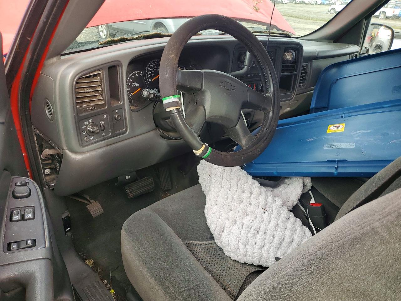 2005 CHEVROLET SILVERADO C1500 photo 8