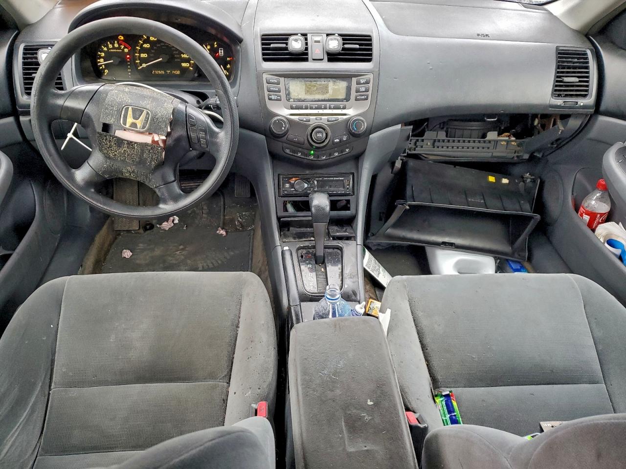 2006 HONDA ACCORD LX photo 8