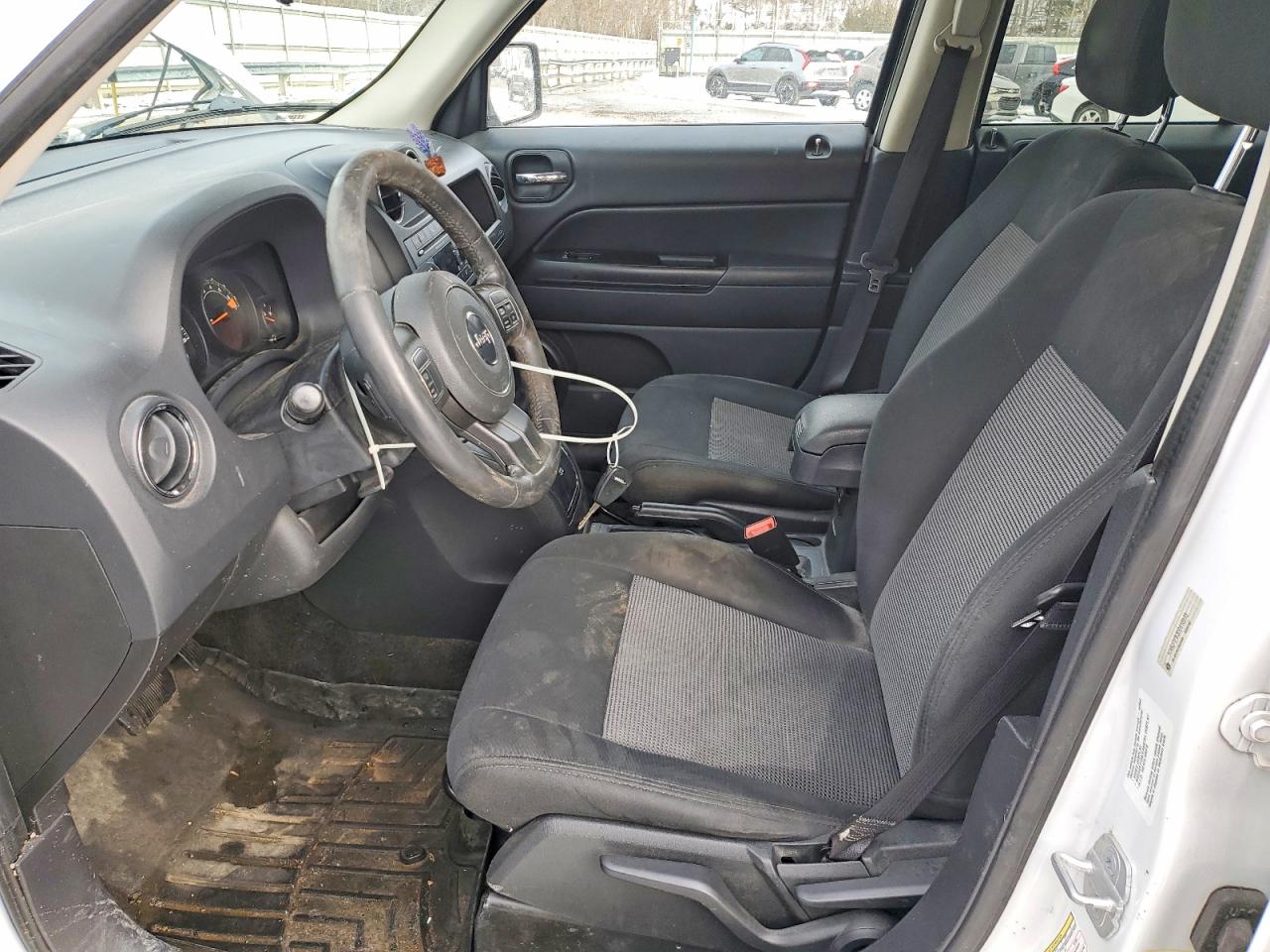 2014 JEEP PATRIOT LATITUDE photo 13