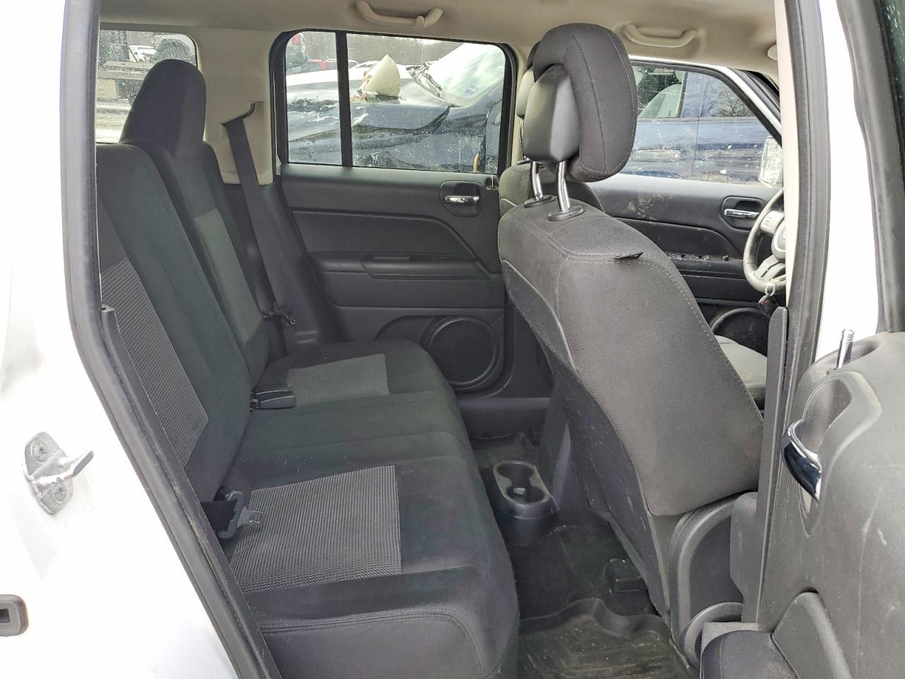 2014 JEEP PATRIOT LATITUDE photo 21